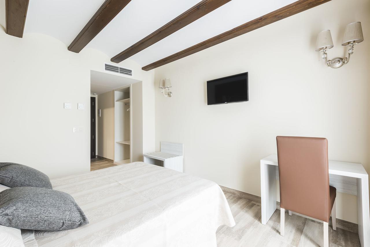 Hotel Atiana Albarracín Εξωτερικό φωτογραφία
