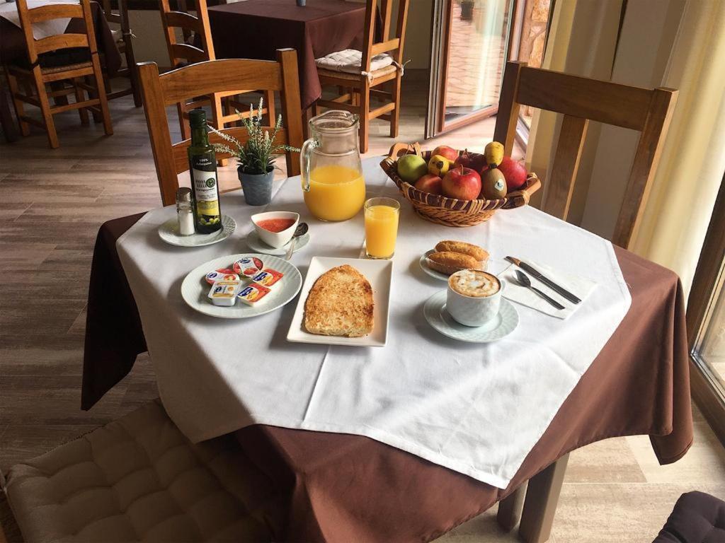 Hotel Atiana Albarracín Εξωτερικό φωτογραφία